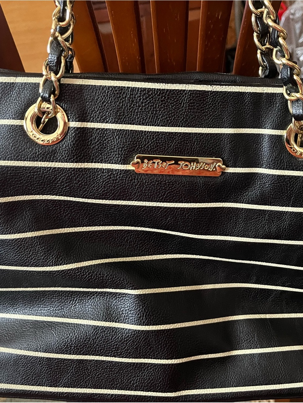 Betsey Johnson Black & Cream Striped Chain-Handle Tote Bag EUC - Picture 2 of 13